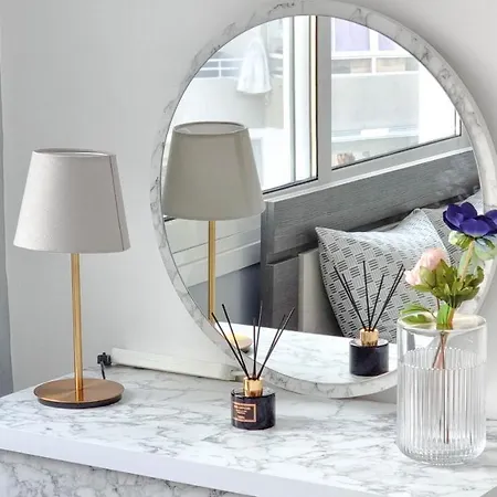 Apartment Coastal Chic: Luxury In The Heart Of The City! With Smart Tv!