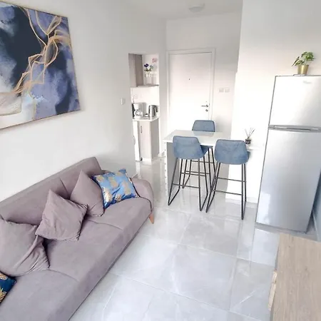 Apartman Coastal Chic: Luxury In The Heart Of The City! With Smart Tv! *