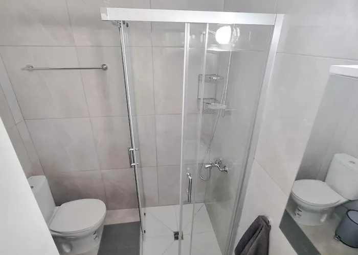 Coastal Chic: Luxury In The Heart Of The City! With Smart Tv! Λάρνακα