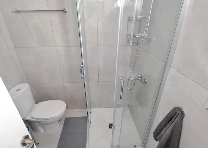 Coastal Chic: Luxury In The Heart Of The City! With Smart Tv! Λάρνακα